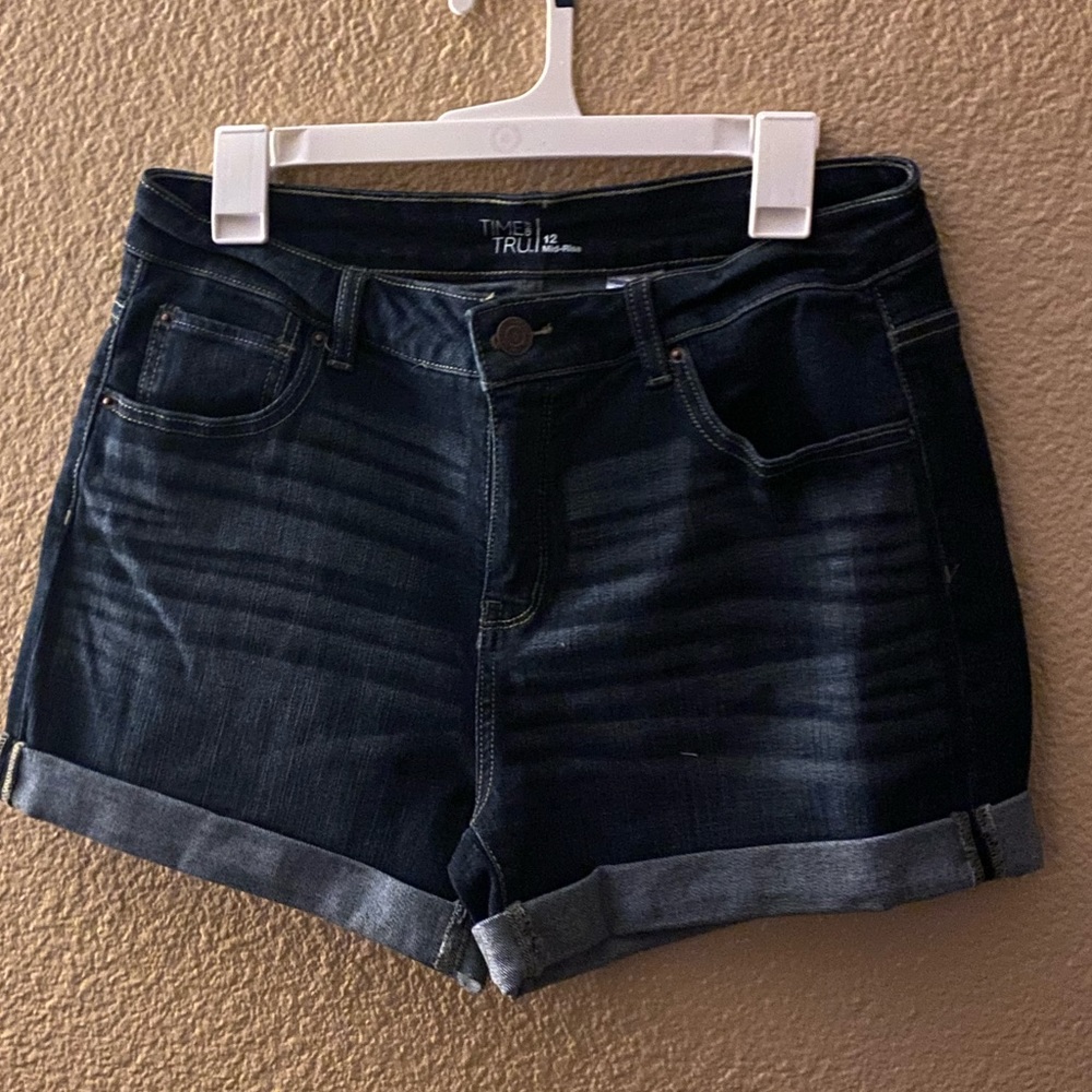 2 pairs of womens jean shorts